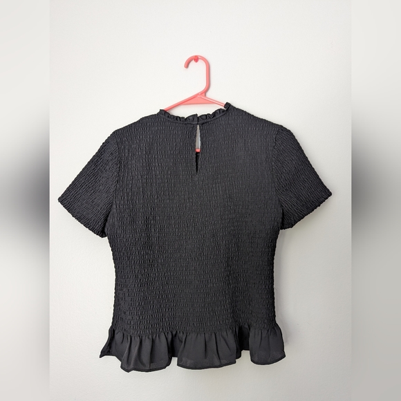 Express NWT textured black top size Medium M - Picture 4 of 5